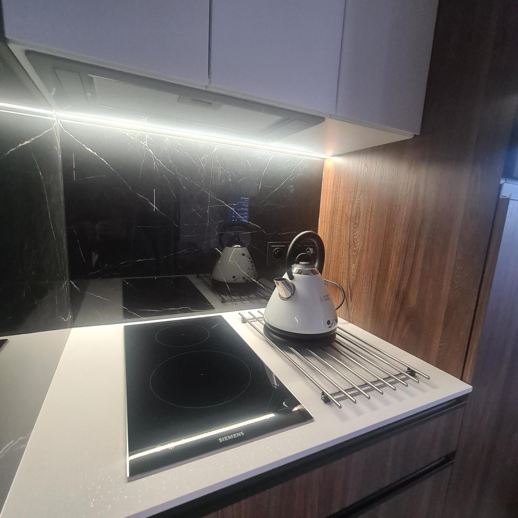 Luksusowy Apartament Bliska Wola Saba Warschau Buitenkant foto
